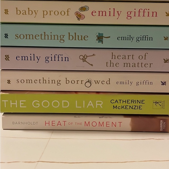 Books - Picture 3 of 3